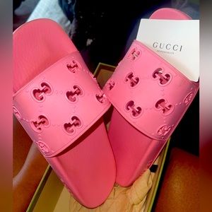 Gucci slides with box
